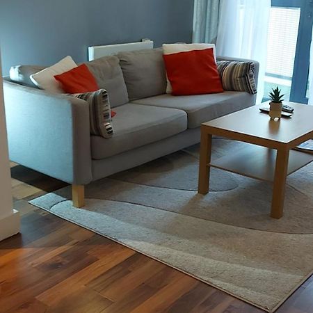 City Apartment In Great Location With A Balcony & Parking Possible - West One Sheffield Eksteriør billede